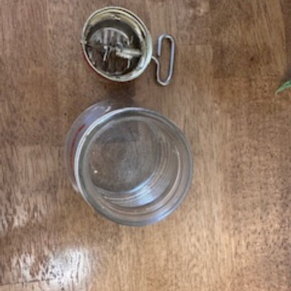 Vintage Androck Nut Meat Chopper – Red Metal Lid with Crank – Glass Jar Made in - Picture 6 of 6